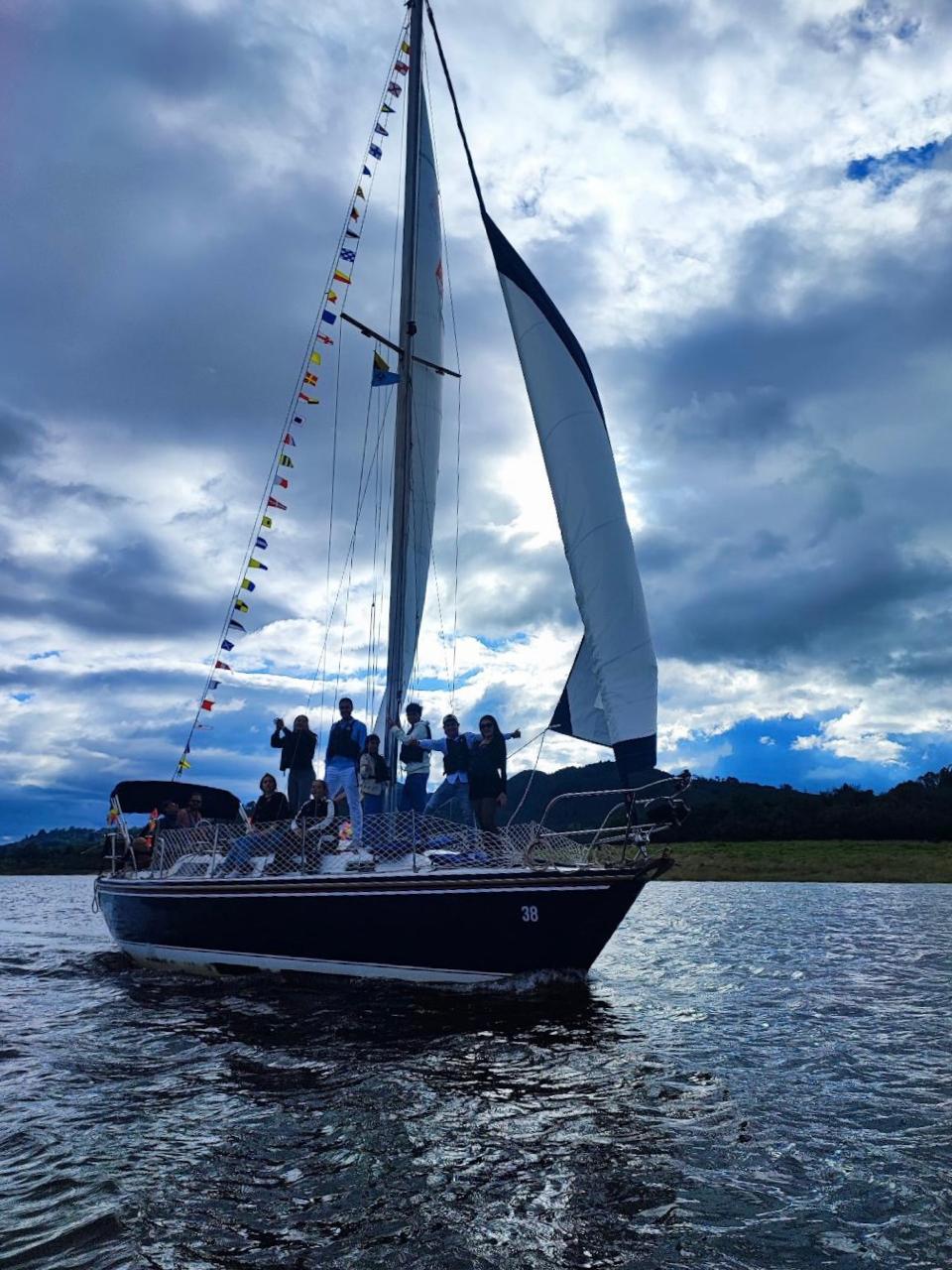 team building velero empresas cerca de Bogotá